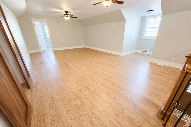 Building Photo - Midland Houses