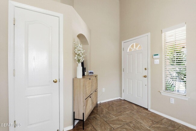 Building Photo - 14244 Smokey Point Dr