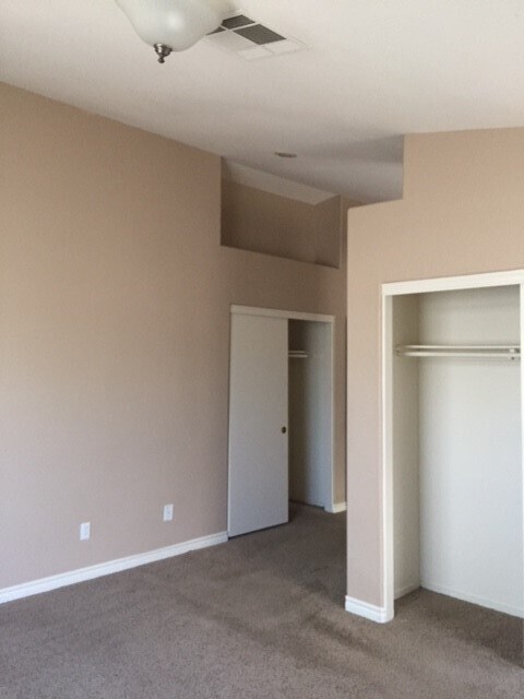 Building Photo - Gorgeous Single Story Culdesac Home For Rent