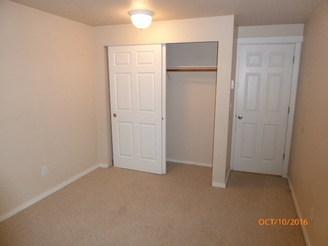 Building Photo - Charming 2 Bed 2 Bath Condo in Factoria