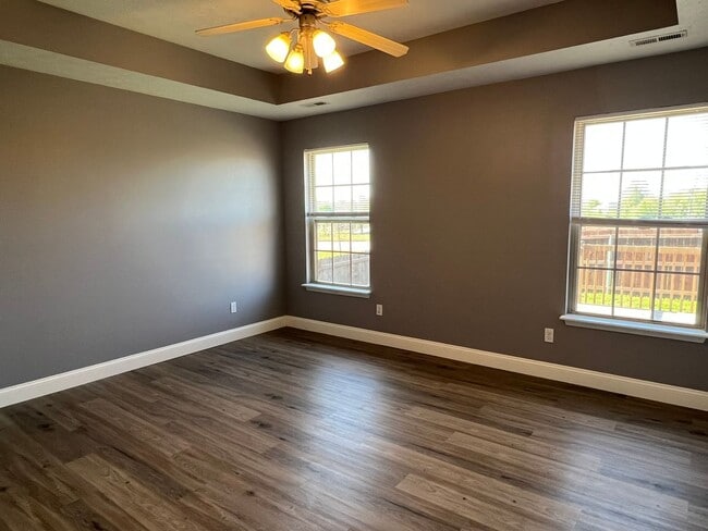 Building Photo - 2 Bed, 2 Bath Patio Home in Parkcrest