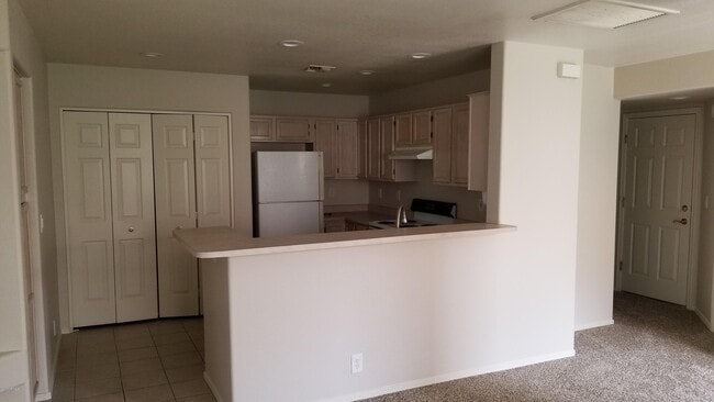 Building Photo - 13834 N Cambria Dr