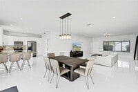 Building Photo - 1102 Meadow Lark Ave