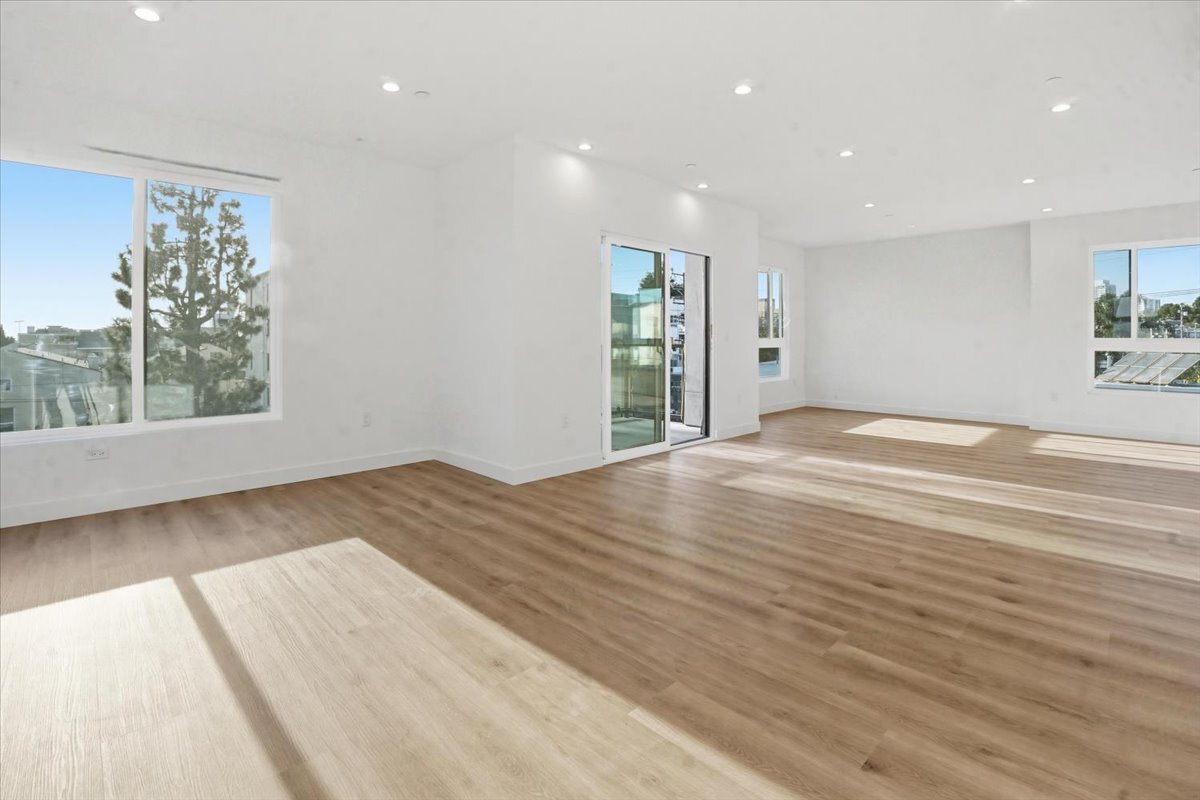 Building Photo - 1820 Prosser Ave