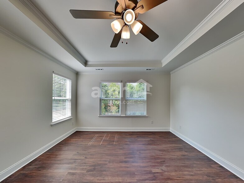 Building Photo - 5904 Hagar Vly Dr