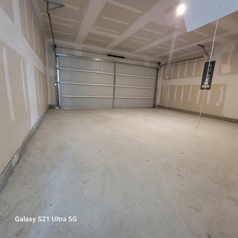 Building Photo - 318 Mahogany Ln
