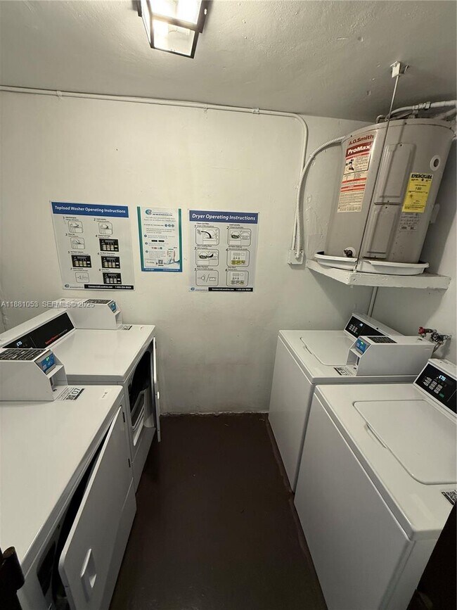 Building Photo - 7429 SW 152nd Ave