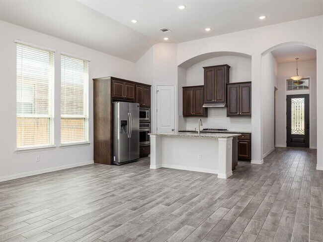 Building Photo - 2958 Diego Dr