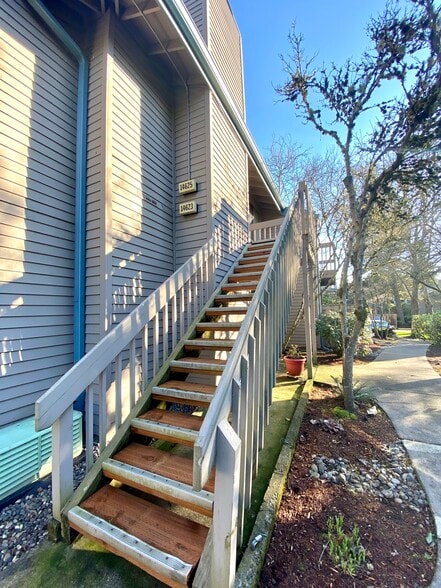 Building Photo - 14625 SW Grayling Ln