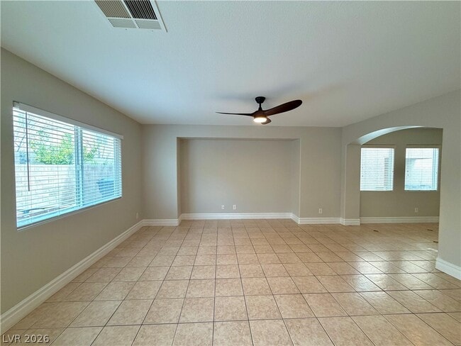 Building Photo - 299 Dogleg Dr