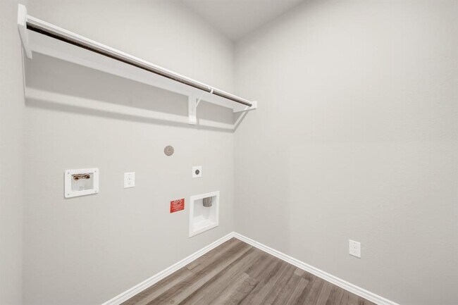 Building Photo - 9244 Inland Leather Ln