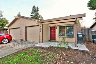 Building Photo - 8128 Sunrise E Way