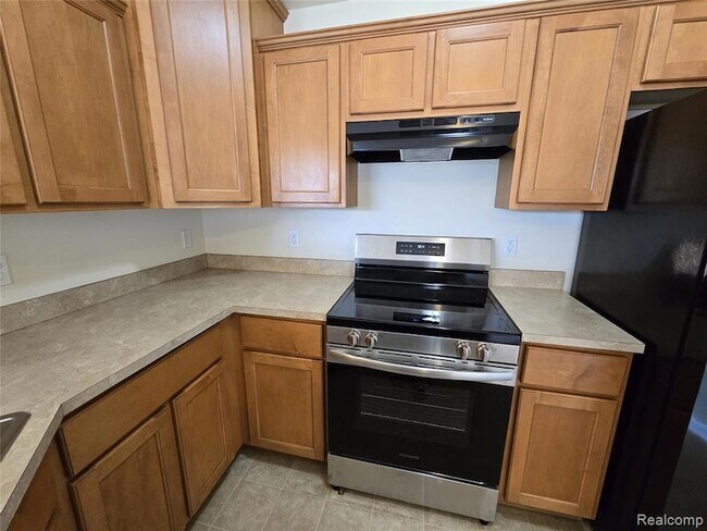 Building Photo - 27601 Hidden Oaks Dr