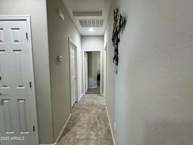 Building Photo - 25925 W Tonto Ln