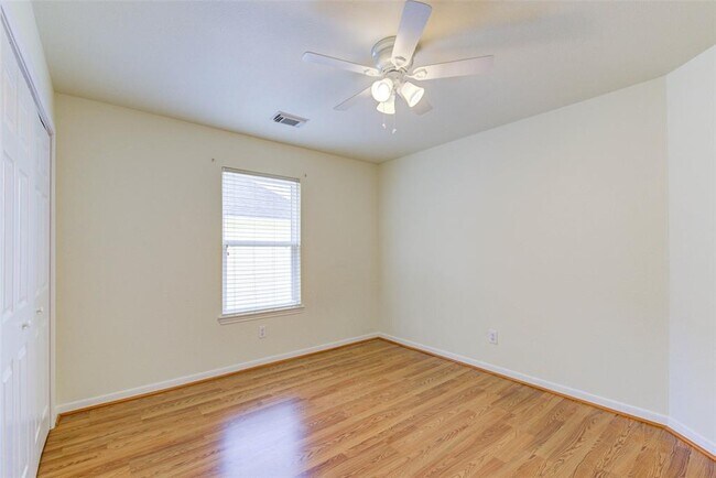 Building Photo - 2338 Plantation Bend Dr