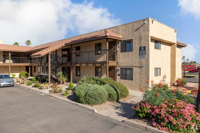 Building Photo - The Gardens at Immanuel