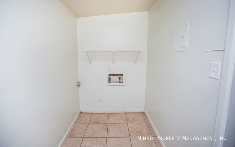 Building Photo - 4610 52nd St