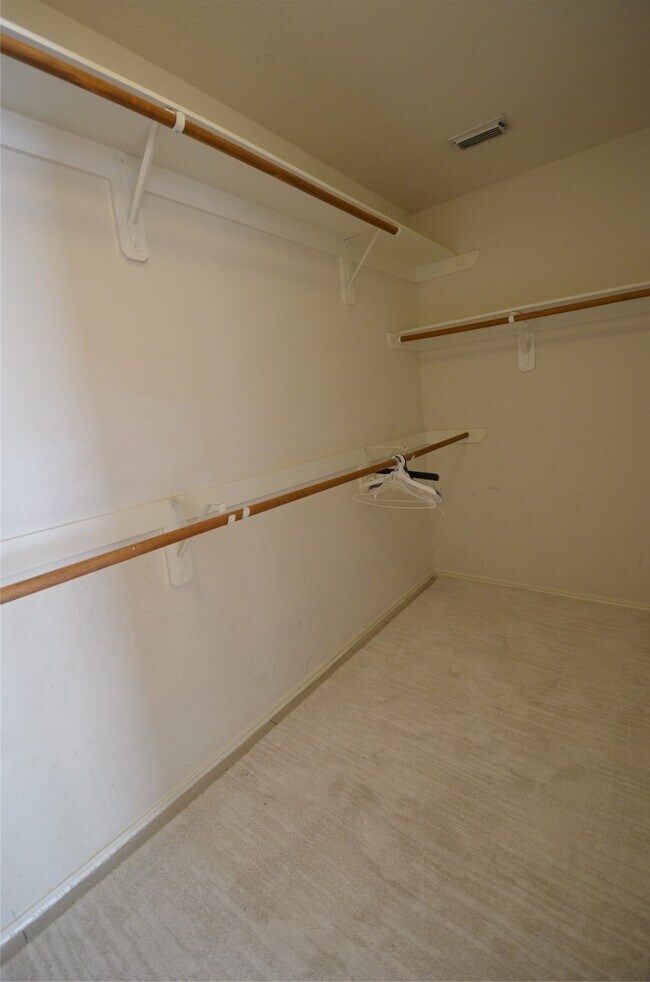 Building Photo - 13007 Brentlawn Ct