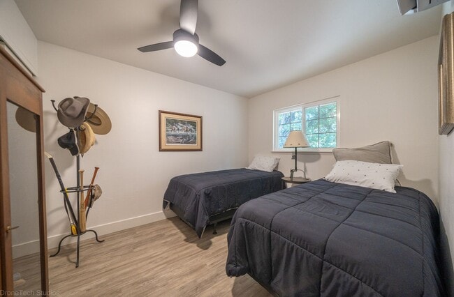 Building Photo - Central location in country setting! In law unit attached to house! MUST SEE!