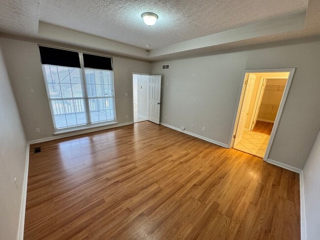 Building Photo - Comfortable 2-Bed, 2-Bath Home