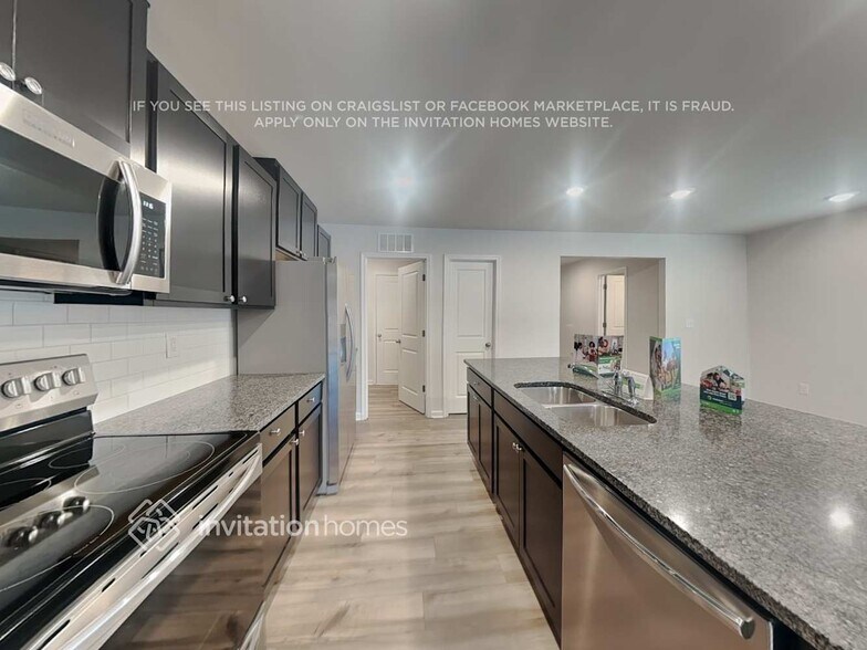 Building Photo - 5113 Spring Breeze Blvd