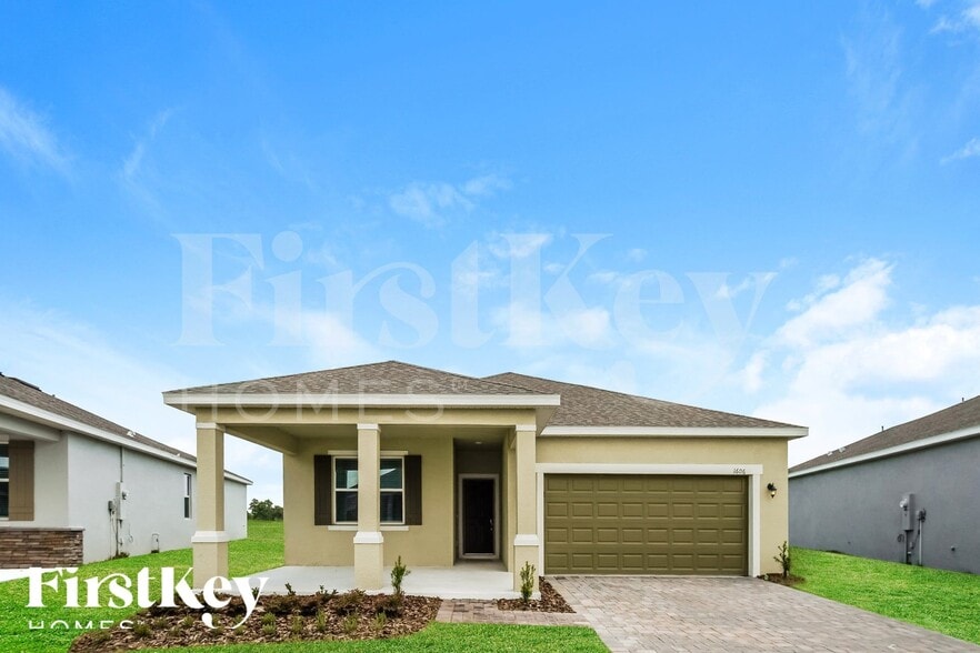 Building Photo - 1606 Isleta Lp