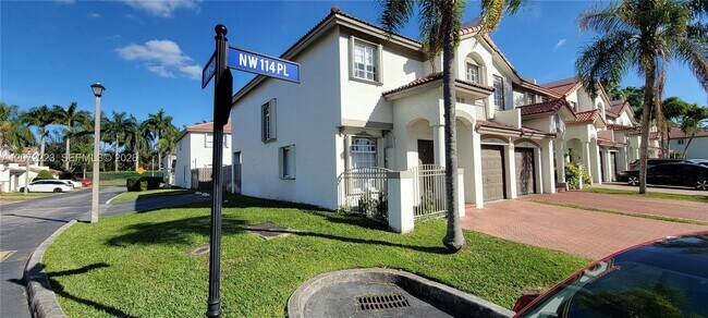 Building Photo - 5173 NW 114th Pl