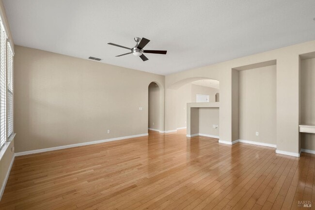 Building Photo - 505 Marianna Pl