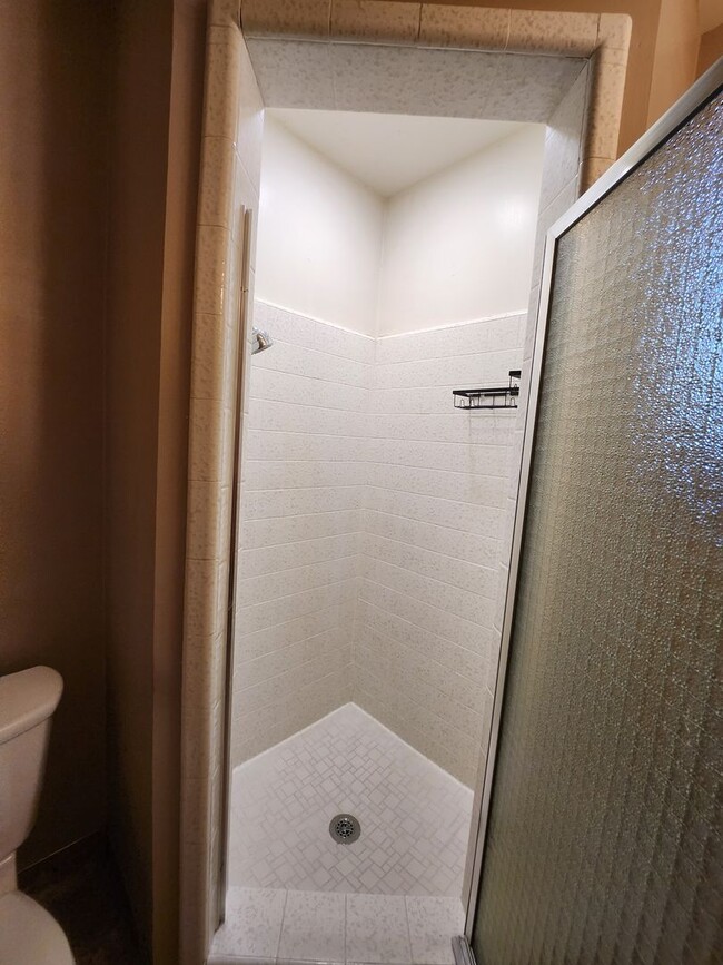 Building Photo - 2205 Monticello Ave