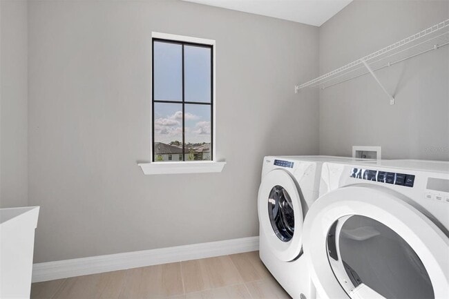 Building Photo - 2561 Buckthorn Lp