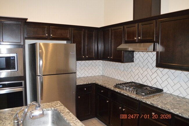 Building Photo - 4319 Bixby Way