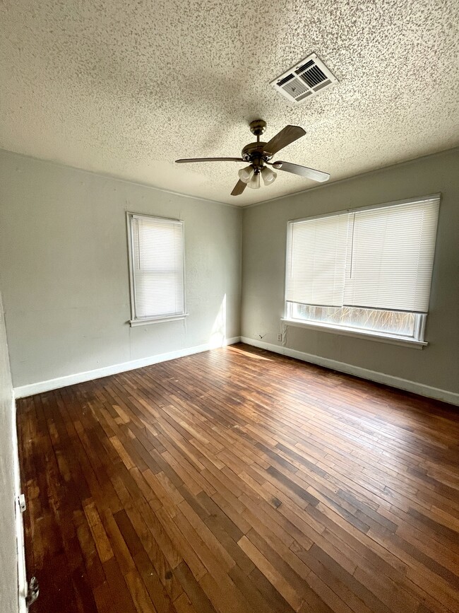 Building Photo - 111 5th Ave NW