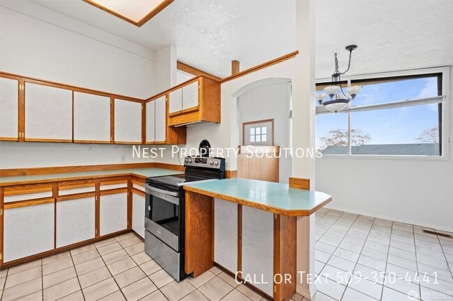 Building Photo - 401 Statter Rd