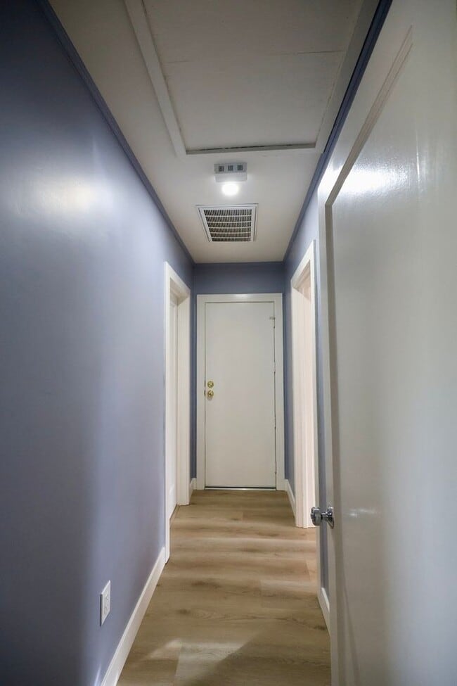 Building Photo - Newly Remodeled 1 Bedroom Country Home