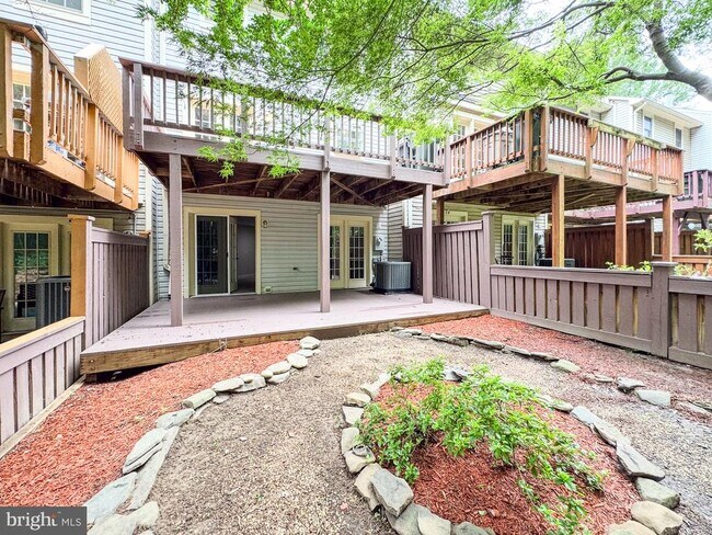 Building Photo - 3906 Valley Ridge Dr