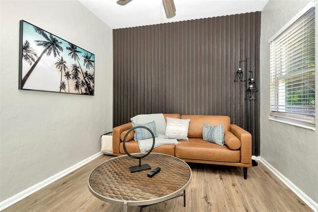 Building Photo - 2121 Dr M.L.K. Jr St N