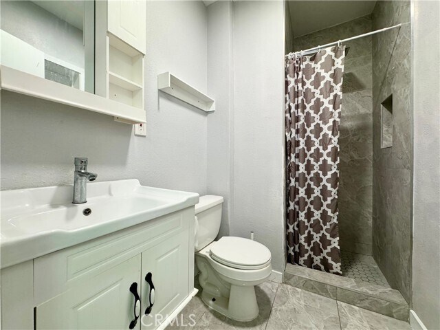 Building Photo - 18448 Farjardo St