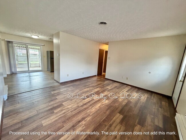 Building Photo - 1463 Skylark Dr