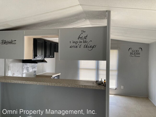 Building Photo - 2 br, 1 bath House - 329 B MAIN ST