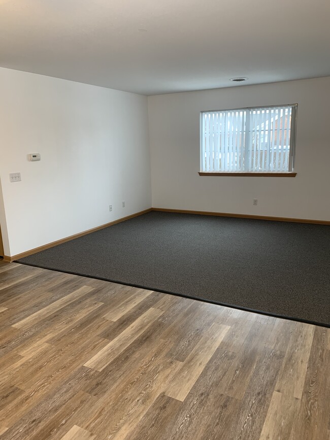 Building Photo - 351 Coleita Ct