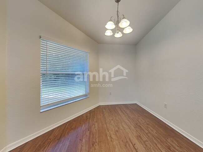 Building Photo - 3244 Sanoma Dr