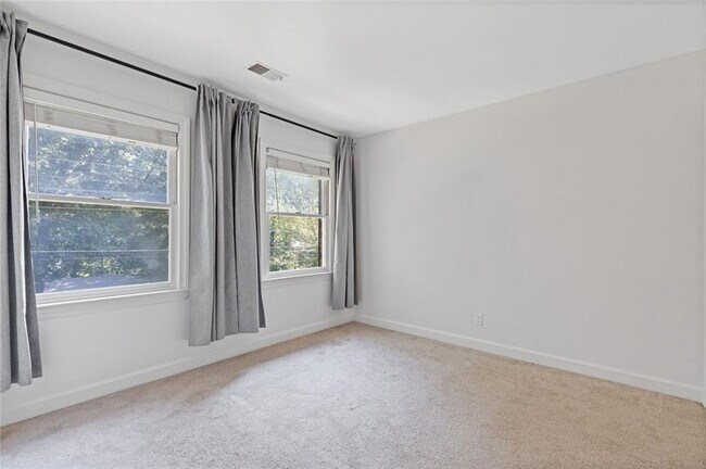 Building Photo - 2328 Defoors Ferry Rd NW