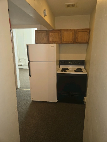 Primary Photo - 920 Broadway St