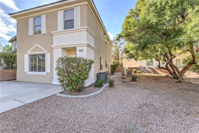 Building Photo - 9900 Calabasas Ave