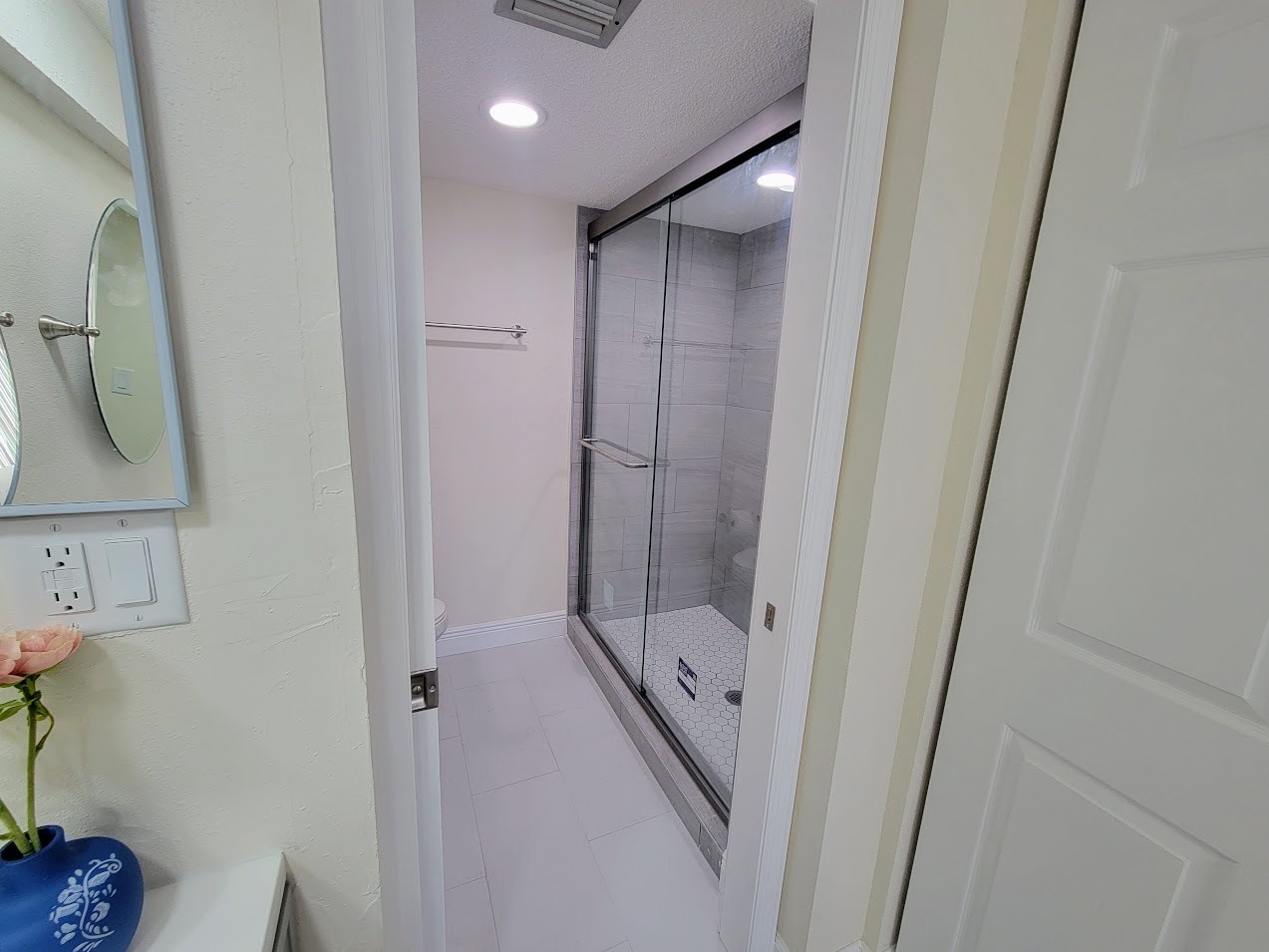 Building Photo - 500 Treasure Island Cswy