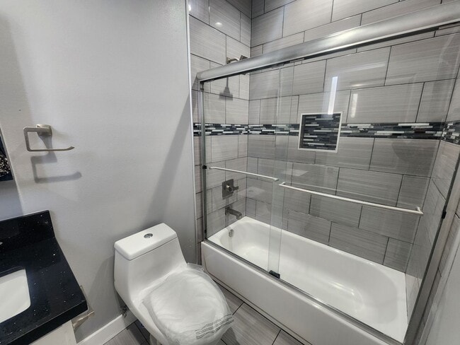 Building Photo - 83rd St.