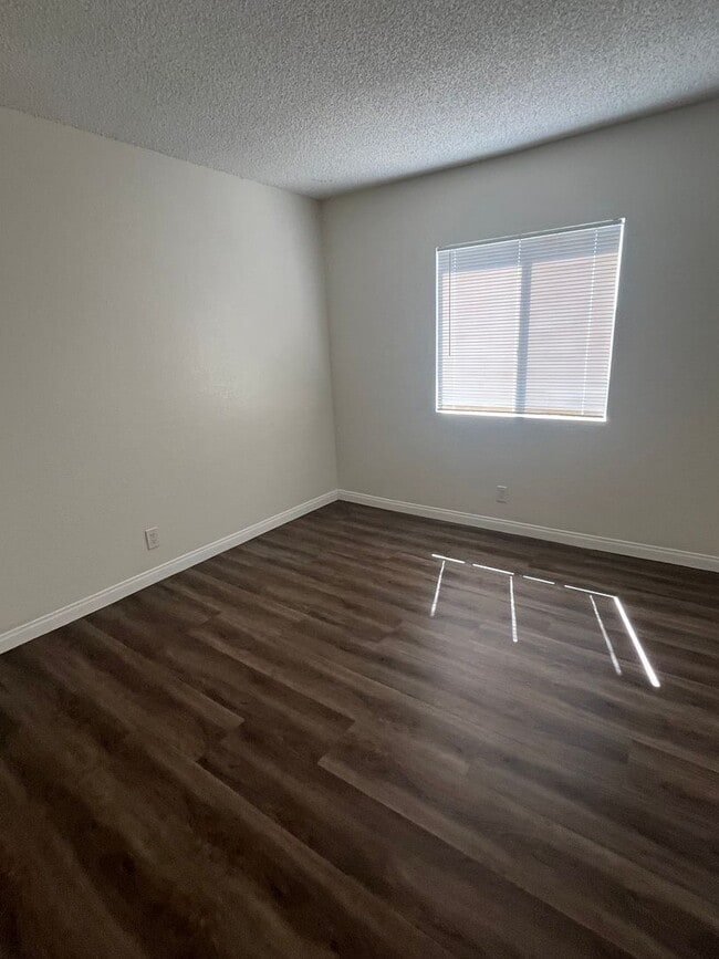 Building Photo - 555 S Azusa Ave