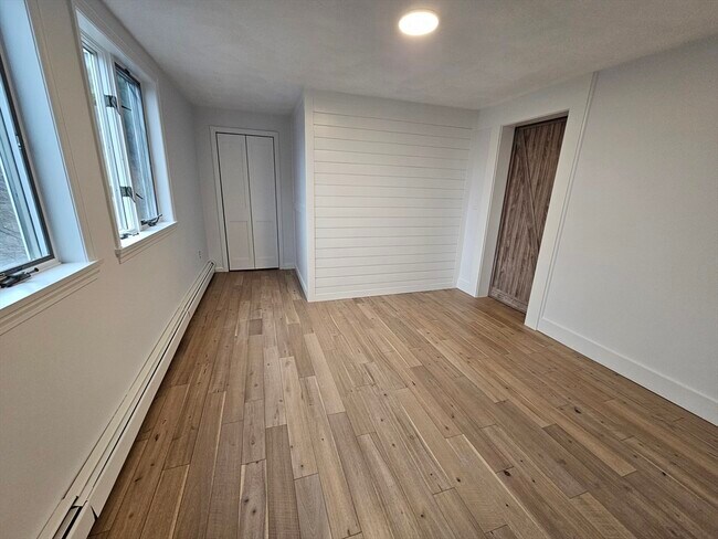 Building Photo - 23 Ingalls Terrace