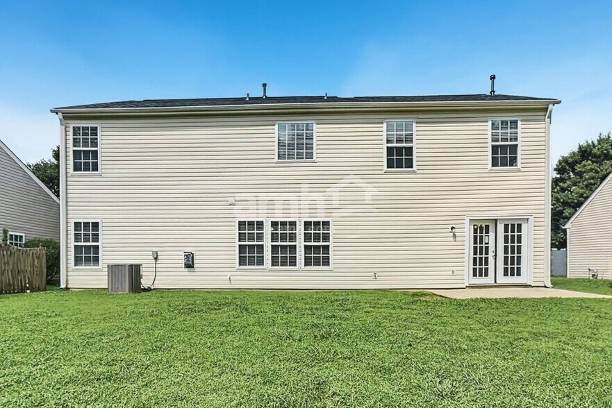 Building Photo - 3911 Laurel View Cir