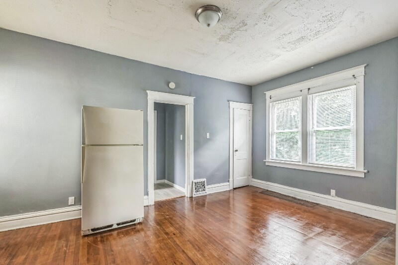 Building Photo - 5952 Emma Ave